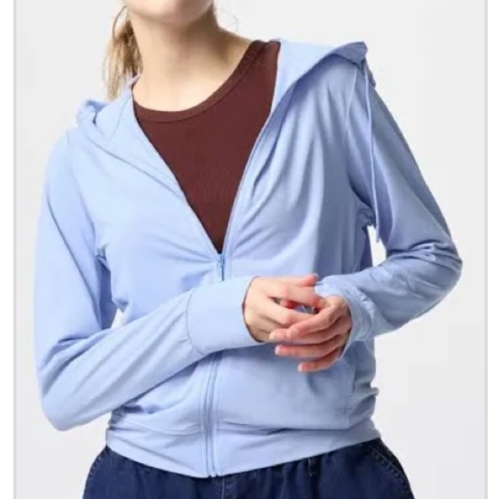 Uniqlo Women's AIRism UV Protection Full-Zip Hoodie XS